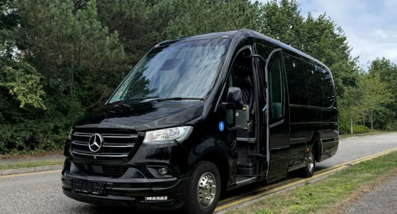 Luxury 16 Seater Minibus Hire